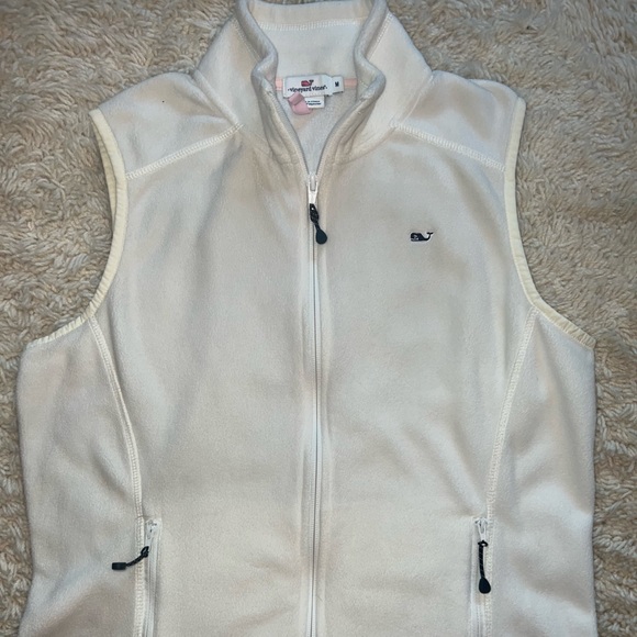 Vineyard Vines White Vest - Picture 2 of 4